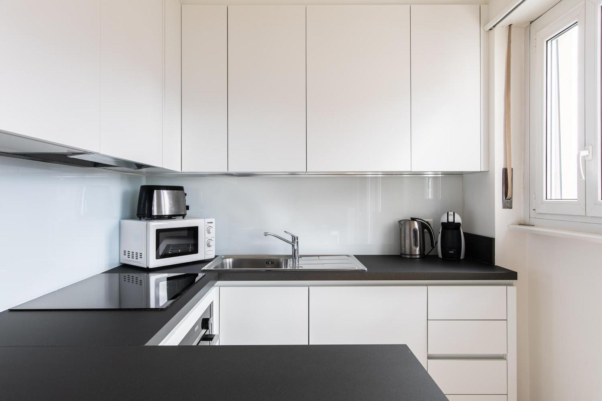 Minerva Apartments By Quokka 360 - Close To Lugano Station Ngoại thất bức ảnh